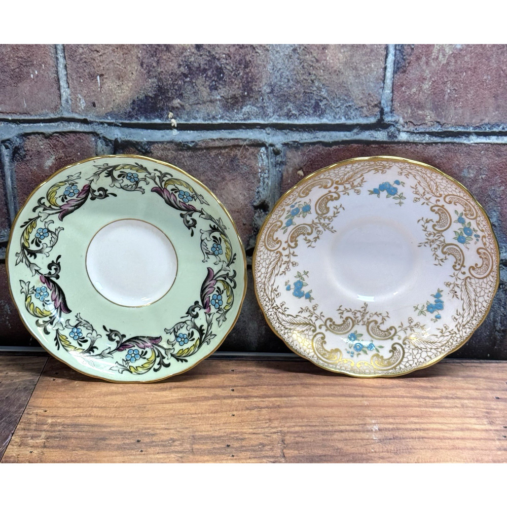 Set Of 2‎ Tuscan Fine English Bone China England Saucers Pale Pink Green Plates
